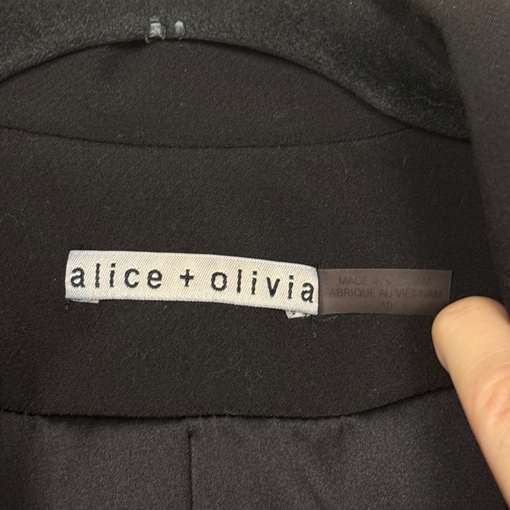 ALICE + OLIVIA Cropped Blazer Black Womens Size 10 Snap Front Office Business - Picture 3 of 9